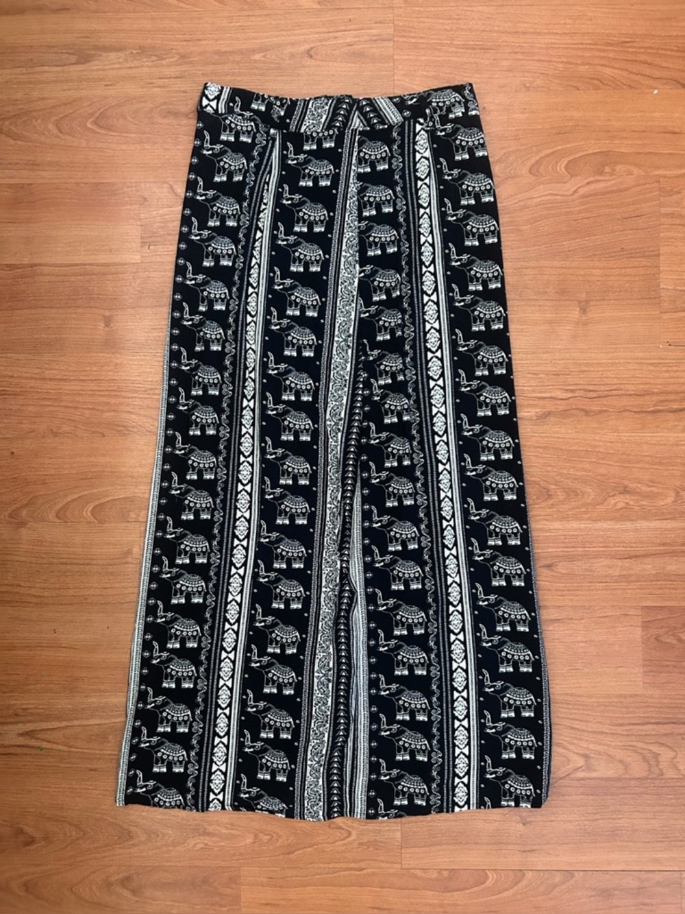 H&M Size 2 Maxi Skirt Coachella Collab Elephant Asia Gypsy Boho Hippie Resort